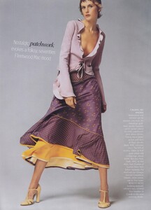 Meisel_US_Vogue_January_2002_16.thumb.jpg.68abd887c0dd93dd45a19f6b5ee8ff9f.jpg