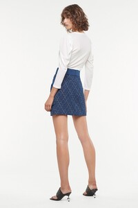 S55-T-20W11665-ENTHUSIASTTOP-WHITE_B-20W40530-QUILTEDDENIMSKIRT-INDI-19805-MC-1706.jpg