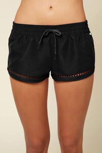 camille2boardshort_FA0406001_blk_3.jpg