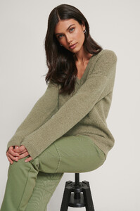 nakd_alpaca_blend_v_neck_knitted_sweater_1100-003534-0052_03a.jpg