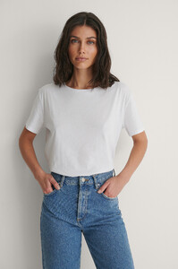nakd_basic_oversized_tee_1044-000025-0001_04a-1.jpg