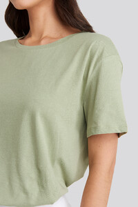 nakd_basic_oversized_tee_1044-000025-8909_04g.jpg