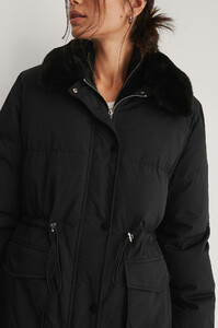 nakd_drawstring_faux_fur_jacket_1100-003607-0002_04g.jpg