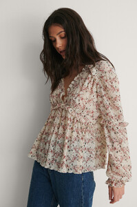 nakd_structured_printed_frill_blouse_1014-001093-4006_02-1.jpg