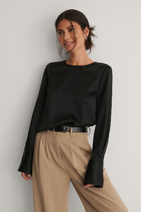 nakd_wide_cuff_satin_blouse_1660-000408-0002_04a.jpg