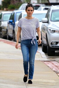 rachel-bilson-street-style-out-and-about-in-studio-city-july-2015_6.jpg