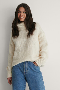 trendyol_milla_turtleneck_knit_sweater_1494-003855-0244_04a.jpg
