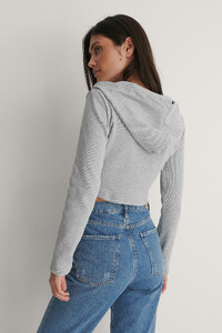 trendyol_zip_hood_sweater_1494-003839-0008_05-1.jpg