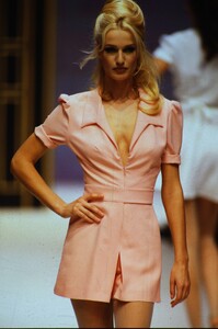 1036073621_HERVE-LEGER-SPRING-1996(11).thumb.jpg.376e32750288a58ae6a2bbac8ac51075.jpg