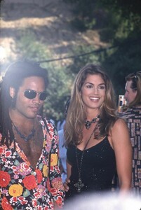 1993-CINDY-CRAWFORD-LENNY-KRAVITZ-Original-35mm.jpg