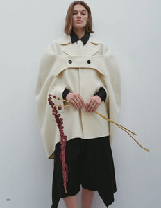 VOGUE ch 022021 k-3.jpg