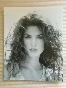 Cindy-Crawford-3-vintage-headshot-publicity-photo.jpg