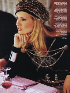 Hardware_Elgort_US_Vogue_September_1992_02.thumb.jpg.38e822bfdb4cc8acc412f0459472ebf6.jpg