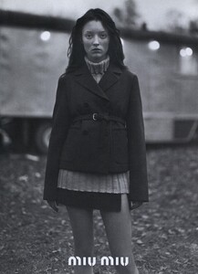 Luchford_Miu_Miu_Fall_Winter_1997_98_03.thumb.jpg.90b1b86785d34d77b324aee5a78ec21c.jpg