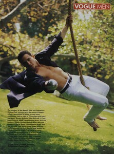 Nicks_US_Vogue_June_1992_02.thumb.jpg.816fd1a30ee2f47256512797547d1f7d.jpg