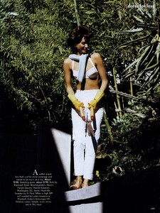 White_Snyder_US_Vogue_May_1991_04.thumb.jpg.2ac1c1d31aa23eb2abe42d8c27729d0b.jpg