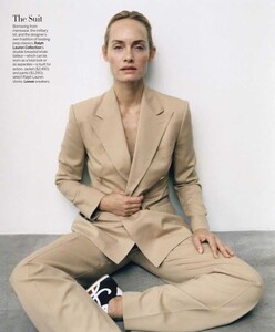 amber-valletta-11.jpeg
