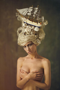 fascinator_queen_by_vpotemkin_d8y5y8i-fullview.thumb.jpg.d68ecc30c807b365d5f2380224429a47.jpg