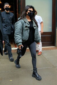 kourtney-kardashian-and-addison-rae-leaves-greenwich-hotel-in-new-york-10-12-2020-7.jpg