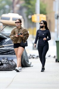 kourtney-kardashian-and-addison-rae-out-in-new-york-10-11-2020-2.jpg