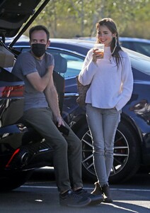 lily-collins-at-a-recycling-center-in-la-01-13-2021-6.jpg