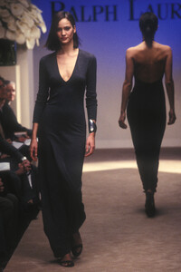 1119035622_RalphLaurenFall19963.thumb.jpg.3483cbc0f5c5d8b4ec501cd1ef0d991f.jpg
