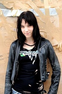 lzzy-elizabeth-hale (7).jpg