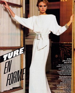1358658982_VOGUEUK1983.TerenceDonovan_01.thumb.jpg.f048f6b36a48957c185c932809034265.jpg