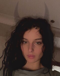 opheliamillaiss_144875350_482999866028626_2887593385742887679_n (1).jpg