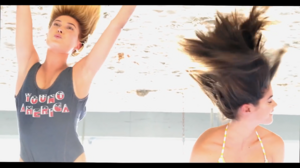 LOVE - Tommy Hilfiger-00.01.01.724.png