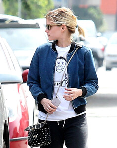 km db9357537459747.jpg