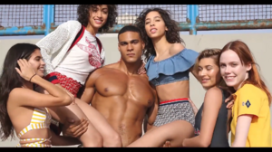 LOVE - Tommy Hilfiger-00.01.16.855.png