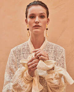 ninaklein.com benny181009_MYTHERESA_CRUISE_18_19_10_CRUISE_116_V1.jpg