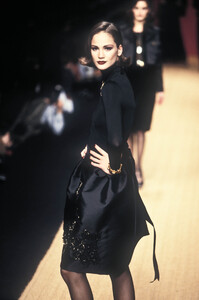2095467132_ChristianLacroix1995WomenRTW64.thumb.jpg.b959b5a8e72cd4db65d1503b4430ab5f.jpg