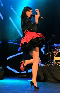 258303025_sophie_ellis_bextor_in_concert_5_123_406lo.jpg