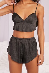 4147_5_lost-in-a-dream-black-valentines-lingerie-two-piece-set_2.thumb.jpg.4a34883c942c426c73d848648d6ee598.jpg