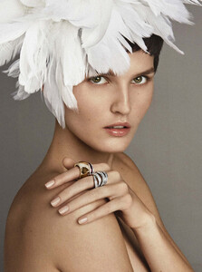 Vanity Fair Italia N7.jpg