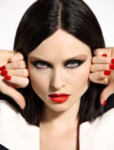 657859221_SophieEllisBextorsophie_45334a_123_532lo.jpg
