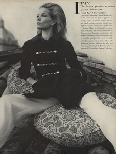 Italy_Rubartelli_US_Vogue_April_1st_1967_06.thumb.jpg.1826ef074fb0d70dec0063c09be7af44.jpg