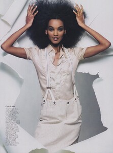 McDean_US_Vogue_February_2003_05.thumb.jpg.39c8b01727d53bf58bfa2cd7e29d5eaa.jpg