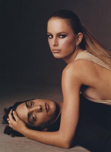 Meisel_US_Vogue_February_2003_05.thumb.jpg.fa57d7c2d4960b05ee7bbd4fda1a226a.jpg