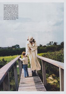 Soft_Hanson_US_Vogue_November_1994_04.thumb.jpg.213de9f85d4af88c3ef18708ececf266.jpg