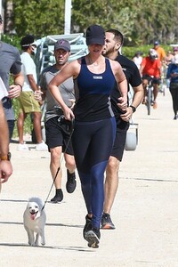 ivanka-trump-out-jogging-in-miami-beach-02-13-2021-6.jpg