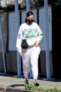 jordyn-woods-out-in-los-angeles-02-24-2021-5.jpg