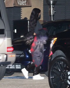 kylie-jenner-at-nobu-in-malibu-02-08-2021-2.jpg