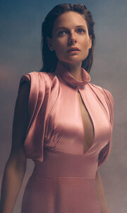 rebecca-ferguson-2018-2u-480x800.jpg