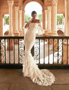 1-paulanda-wedding-dress-marchesa-pronovias.jpg