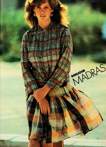 Elle France 28th June 1982,Bonjour Madras,Gilles Bensimon 06.jpg