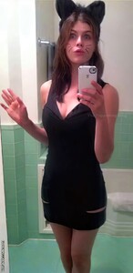 alexandra-daddario-nude535 (1).jpg