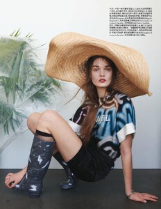 vogue ch-page-013.jpg